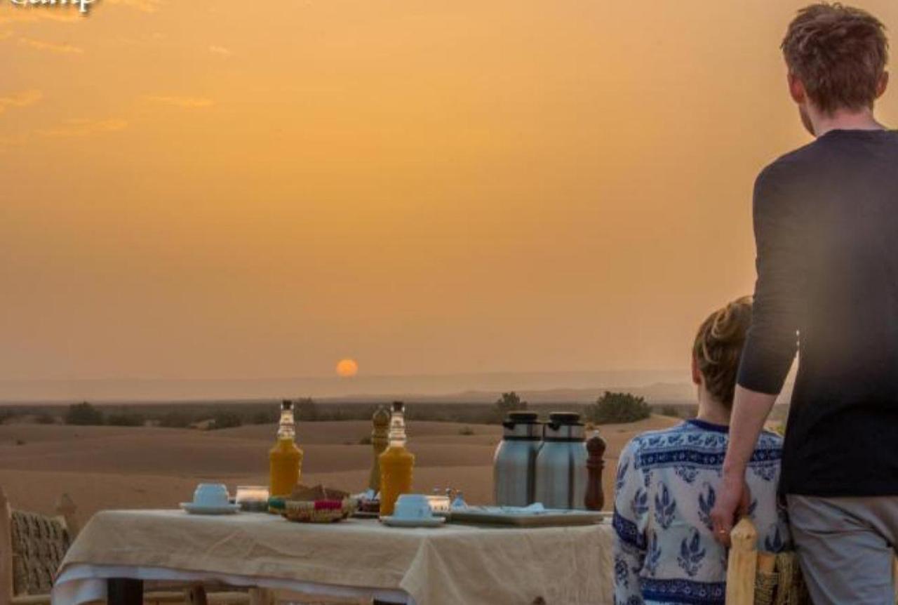 Roses Desert Camp Merzouga