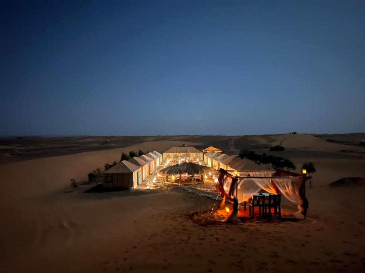 Roses Desert Camp Luxury tent 5*