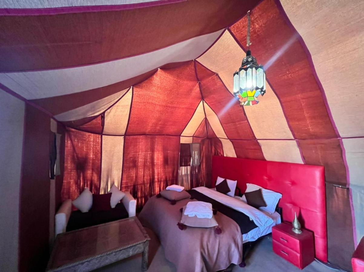 Roses Desert Camp Merzouga