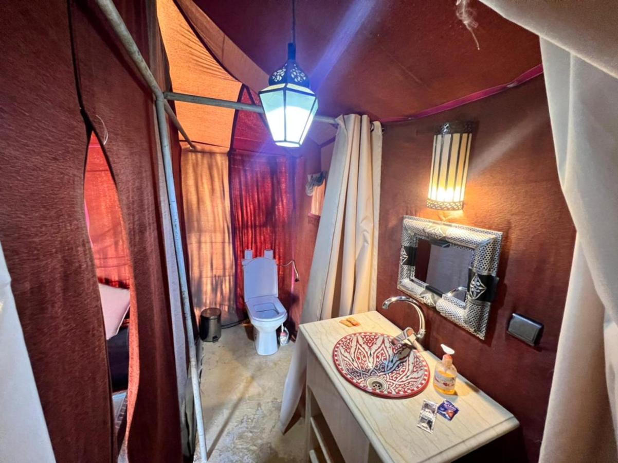 Roses Desert Camp Luxury tent Merzouga