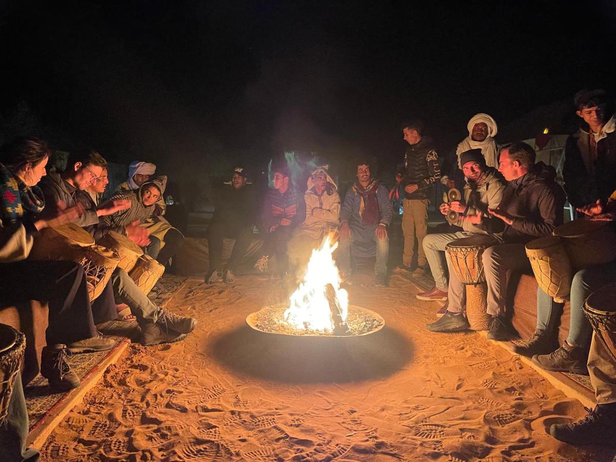 Roses Desert Camp