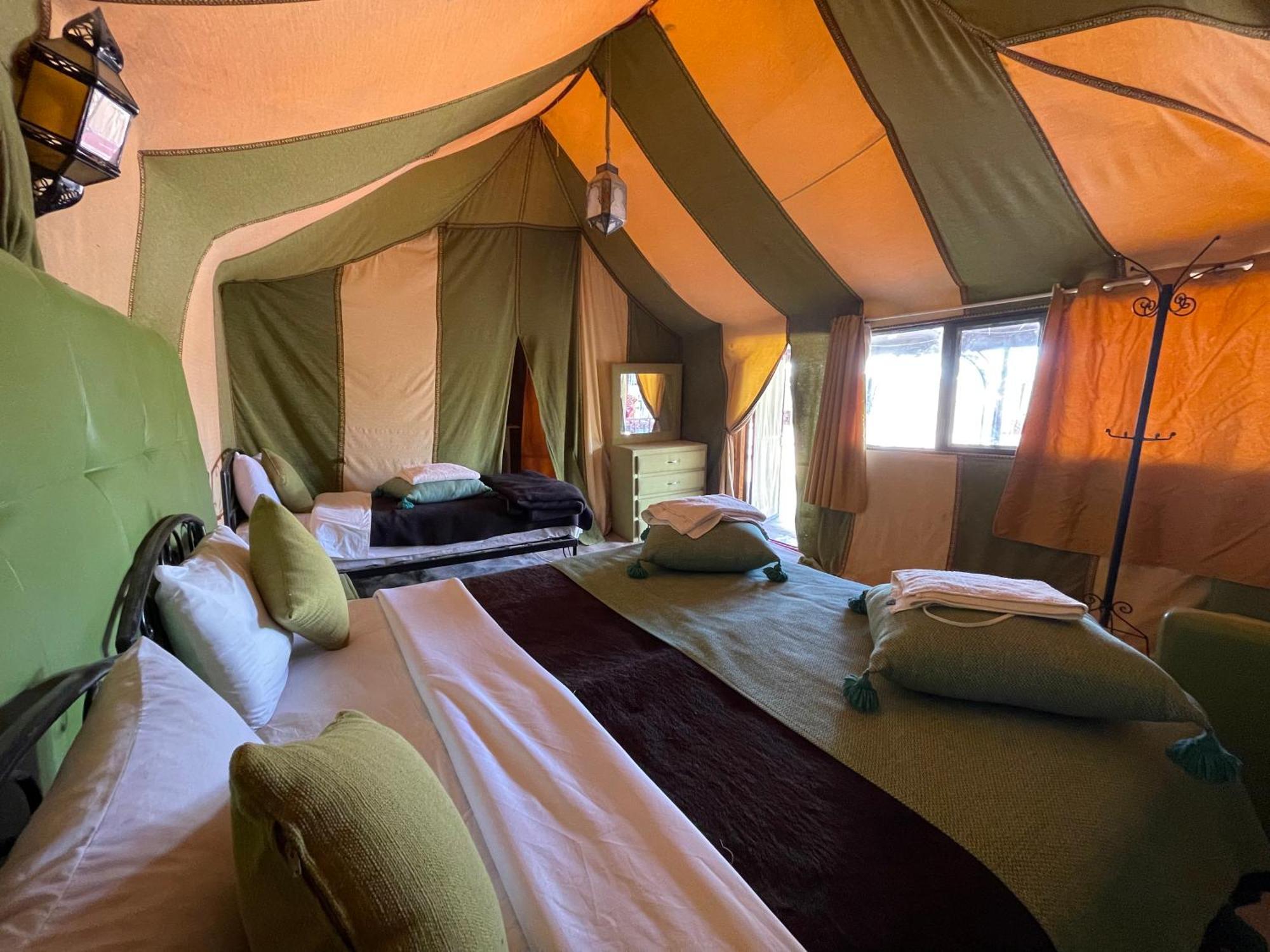 Luxury tent Roses Desert Camp Merzouga